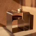 Arc Side Table — 3/4 Izquierda Oasiis